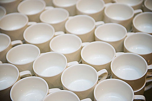 整容醫(yī)院護(hù)工多少錢一天？揭開背后的行業(yè)秘密