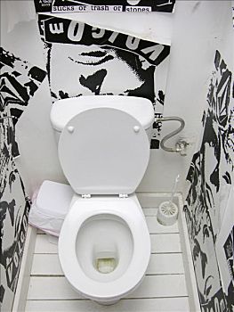 做飯洗衣的保姆多少錢(qián)？家庭幫手費(fèi)用全解析