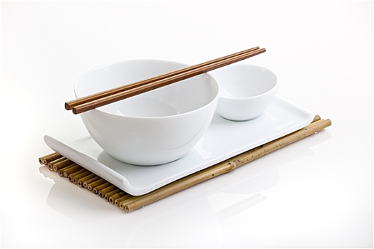 家政公司服務(wù)費(fèi)是多少？揭秘家政服務(wù)背后的價(jià)值與費(fèi)用