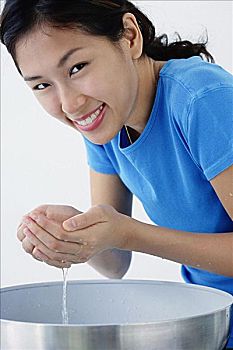 北京保姆最高薪資揭秘：一個行業(yè)的價值和潛力