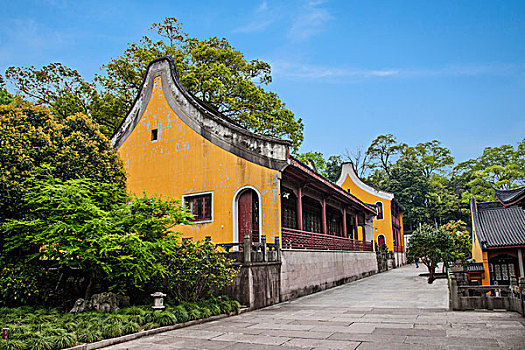 北京幼兒保姆價格多少？選擇專業(yè)保姆的秘密與建議