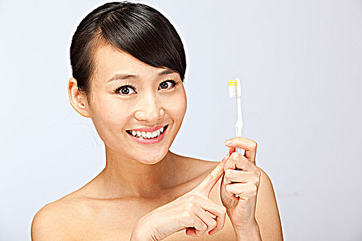 現(xiàn)在保姆工資多少？揭秘保姆行業(yè)的薪資現(xiàn)狀與前景
