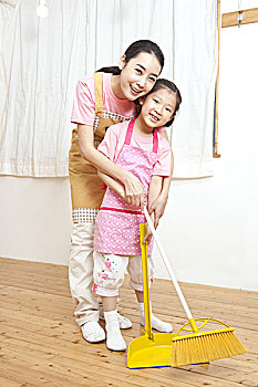一歲孩子保姆費(fèi)多少？揭秘月嫂行業(yè)的真實(shí)費(fèi)用