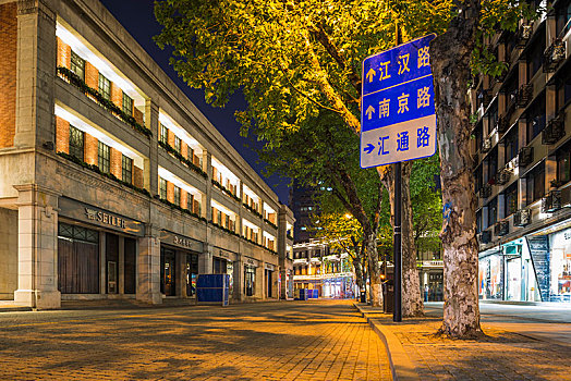 全天住家保姆多少錢？揭秘高品質(zhì)住家保姆的真實(shí)費(fèi)用
