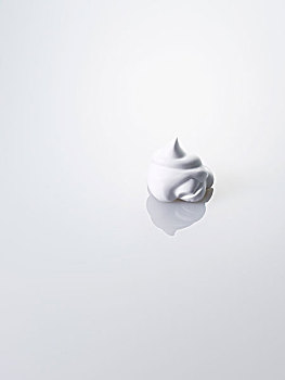 上海陪保姆價(jià)格多少錢？揭秘服務(wù)背后的價(jià)值與市場(chǎng)行情