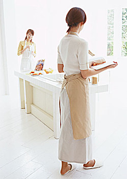 南山區(qū)鐘點(diǎn)工家政多少錢(qián)？為您揭秘服務(wù)價(jià)格與選擇技巧