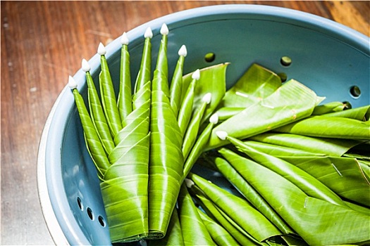 鐘點(diǎn)工多少一個(gè)月？揭秘鐘點(diǎn)工行業(yè)的真實(shí)收入與市場(chǎng)需求
