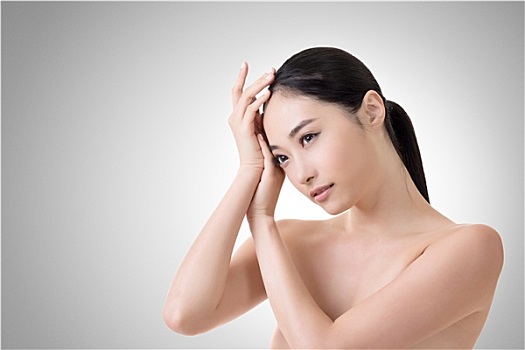 做家務(wù)保姆多少錢？了解家庭保潔服務(wù)費(fèi)用，助你輕松選擇合適的家務(wù)保姆
