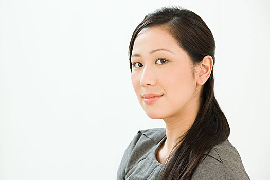 平度保姆工資多少錢？揭秘保姆行業(yè)的薪資情況，助您選擇最合適的服務！