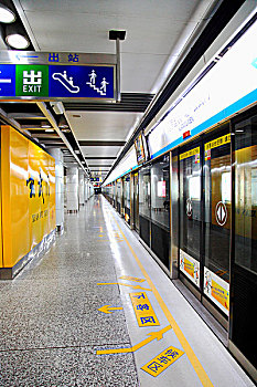 六安找保姆多少錢？了解市場價(jià)格，選擇最適合您的服務(wù)