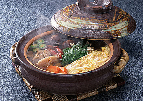 重慶居家保姆多少錢？了解重慶居家保姆服務市場