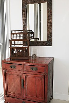 照顧嬰兒月嫂多少錢？了解月嫂服務(wù)的價(jià)格與價(jià)值