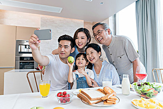 蘇州保姆服務(wù)價(jià)格揭秘，如何選擇性價(jià)比最高的保姆？