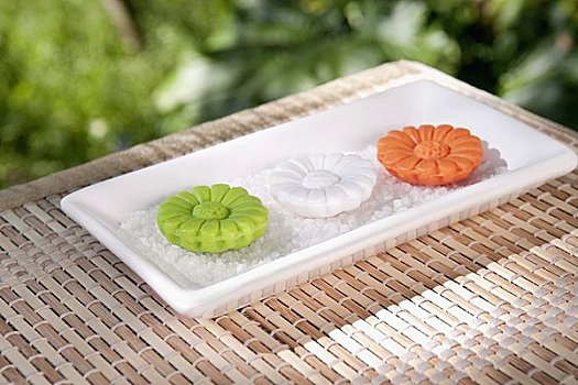 衢州住家保姆工資多少？讓我們一起探討居家保姆的薪資現(xiàn)狀