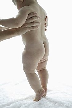 老年人保姆一般多少錢？讓你了解如何選擇合適的服務(wù)