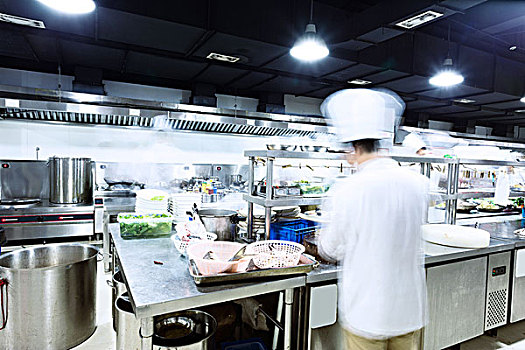 長沙帶孩子保姆多少錢？了解價格背后的價值與選擇