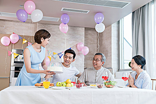 福州鐘點(diǎn)工做飯多少錢？揭秘福州鐘點(diǎn)工服務(wù)背后的秘密