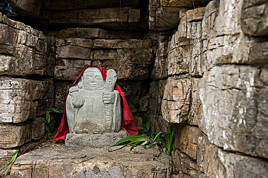 北京當(dāng)保姆月薪多少？揭秘北京保姆行業(yè)的薪酬趨勢(shì)