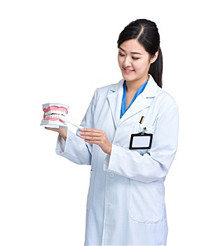 成都找保潔多少錢(qián)？讓你輕松搞定家居清潔，省時(shí)又省力！