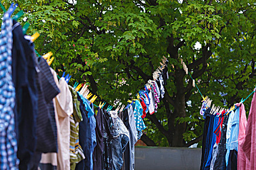 老人保姆多少錢？了解家政服務(wù)的費(fèi)用與價(jià)值