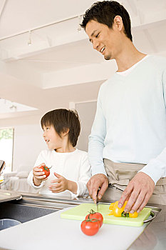 住家保姆多少錢一天？為您解答家政服務(wù)的價(jià)格與選擇