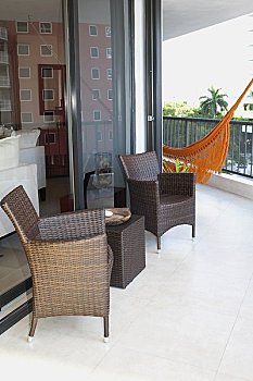 泰國(guó)保姆價(jià)格大揭秘：如何找到最合適的保姆服務(wù)