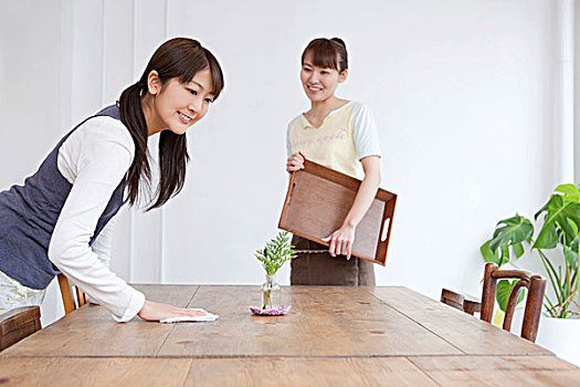 西安中點(diǎn)工多少錢一小時(shí)？帶你全面了解西安中點(diǎn)工市場(chǎng)行情