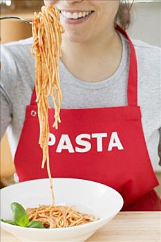 日照做飯保姆多少錢？選擇做飯保姆的全方位解析