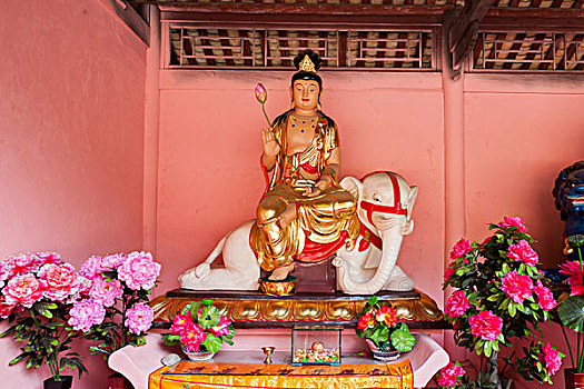 《電影風(fēng)平浪靜時長多少：探秘電影背后的藝術(shù)與劇情》