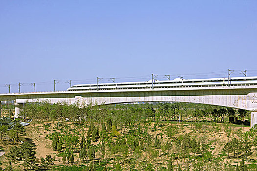 沈陽(yáng)育兒嫂多少錢(qián)？如何選擇性?xún)r(jià)比高的育兒嫂