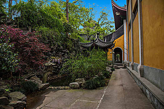 北京家政公司工資多少錢？揭秘高薪職位與行業(yè)前景