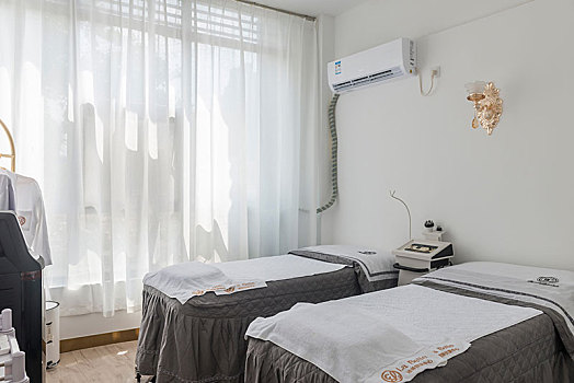 廈門住家保姆多少錢一個月？全面解析廈門住家保姆服務(wù)費用