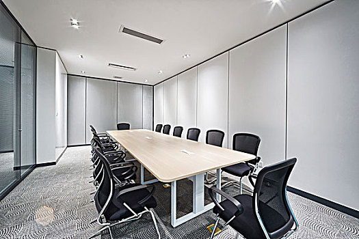 保姆工資是多少？揭示2025年行業(yè)內(nèi)幕，解答你的所有疑問(wèn)