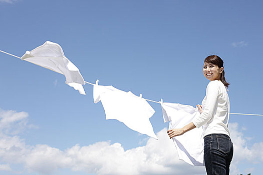 招保姆一個(gè)月多少錢(qián)？了解市場(chǎng)價(jià)格，找到性價(jià)比最優(yōu)的選擇！