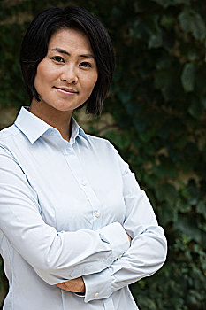 現(xiàn)在保姆多少錢？探秘現(xiàn)代家庭服務(wù)市場的價(jià)格趨勢