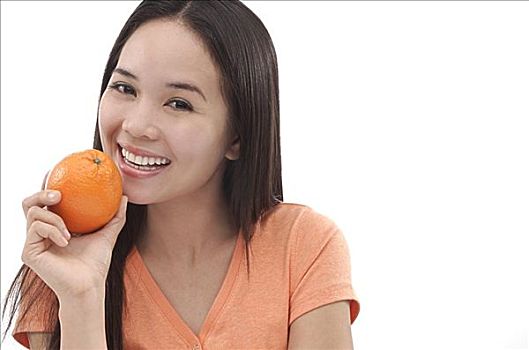 家政護理病人多少錢？讓我們?yōu)槟獯疬@個問題