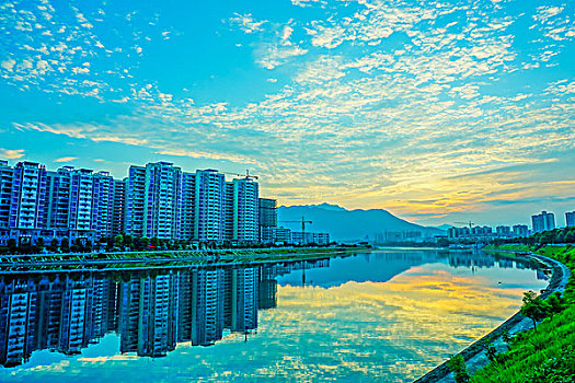 德州月嫂多少錢(qián)？選擇專業(yè)月嫂服務(wù)的價(jià)值與價(jià)格解析