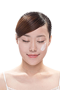 上海請(qǐng)個(gè)鐘點(diǎn)工多少錢(qián)？如何找到性?xún)r(jià)比高的鐘點(diǎn)工服務(wù)？