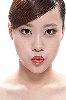 深圳月嫂多少錢(qián)？高品質(zhì)月嫂服務(wù)的價(jià)格與選擇指南