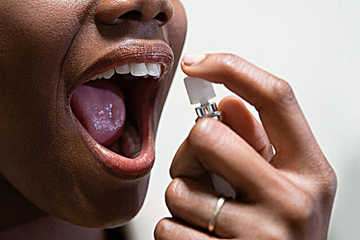 催奶師的電話多少？幫助媽媽們輕松解決母乳不足的難題