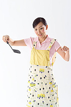 住家保姆多少錢一月？全方位解析費(fèi)用與服務(wù)