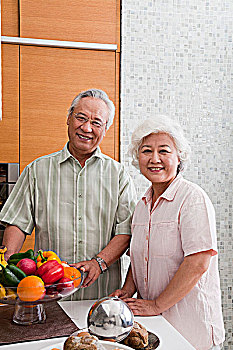 上海接小孩放學(xué)多少錢(qián)？揭秘家長(zhǎng)們最關(guān)心的放學(xué)接送費(fèi)用！