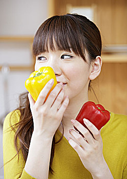家庭護(hù)工多少錢一天？帶您走進(jìn)養(yǎng)老護(hù)理的真實(shí)成本