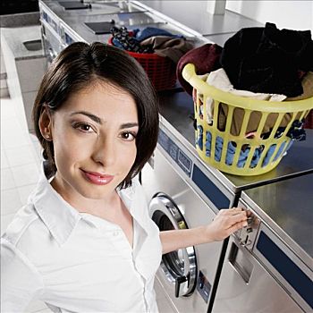 西安育兒嫂工資多少錢？揭開高品質(zhì)育兒服務(wù)的薪資秘密