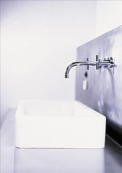 雙休保姆一月多少錢？讓你輕松解決家庭照顧問題