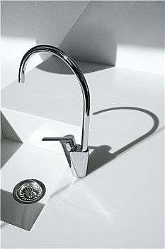 上海浦東家政電話是多少？讓我們?yōu)槟峁I(yè)的家政服務(wù)