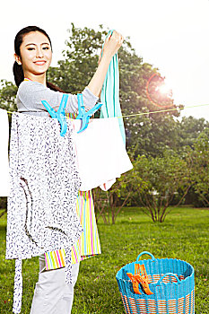 臨沂看孩子保姆多少錢？一文幫你了解育兒服務(wù)的價(jià)格與選擇