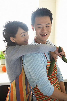 嬰兒護(hù)理的守護(hù)者：育嬰師每月多少錢，值得投資嗎？