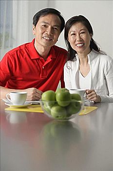大連保姆工資多少錢？如何選擇合適的保姆服務(wù)？
