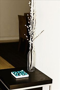 廣州請(qǐng)護(hù)工多少錢一天？讓我們?yōu)槟议_價(jià)格的真相